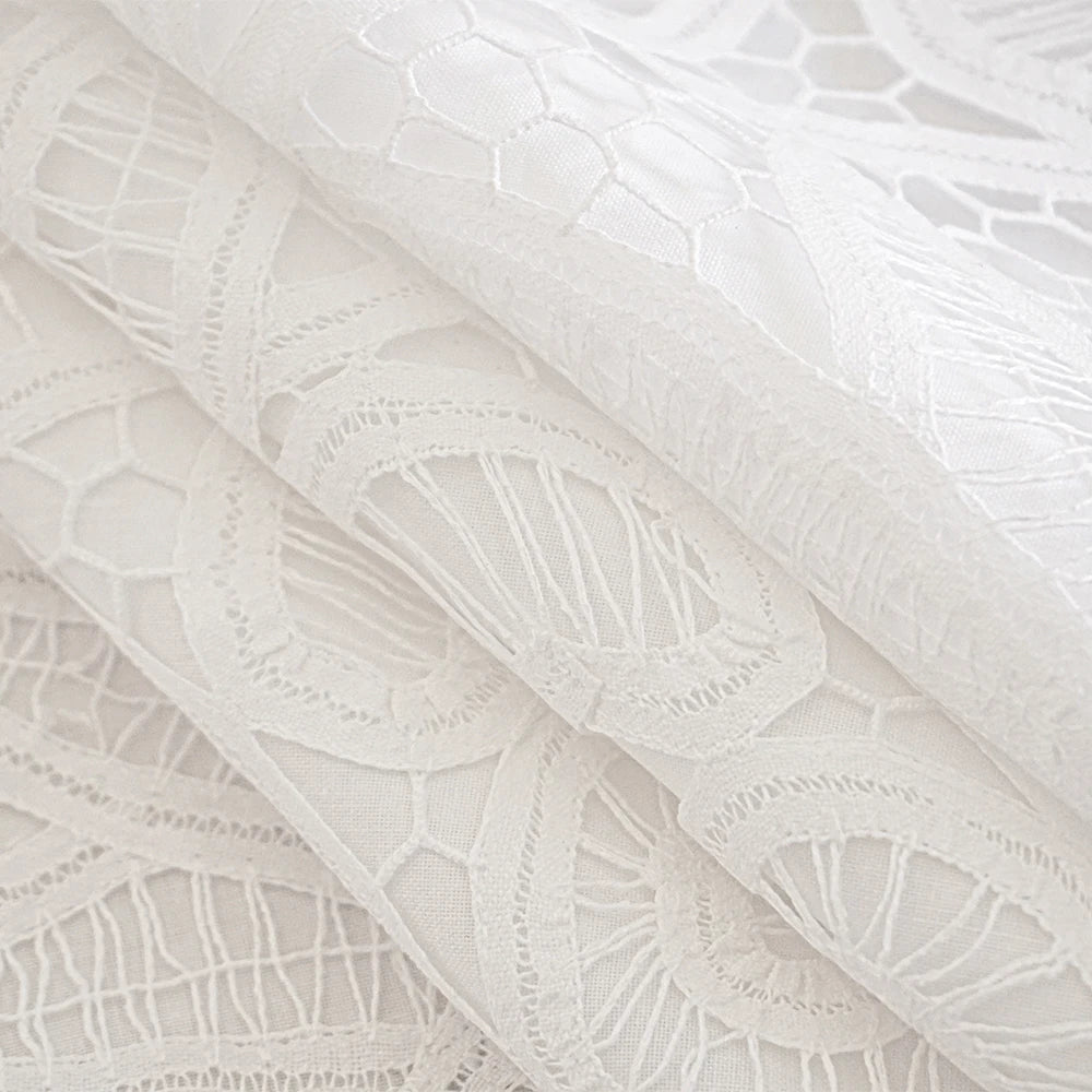 White Lace Christmas Tree Skirt