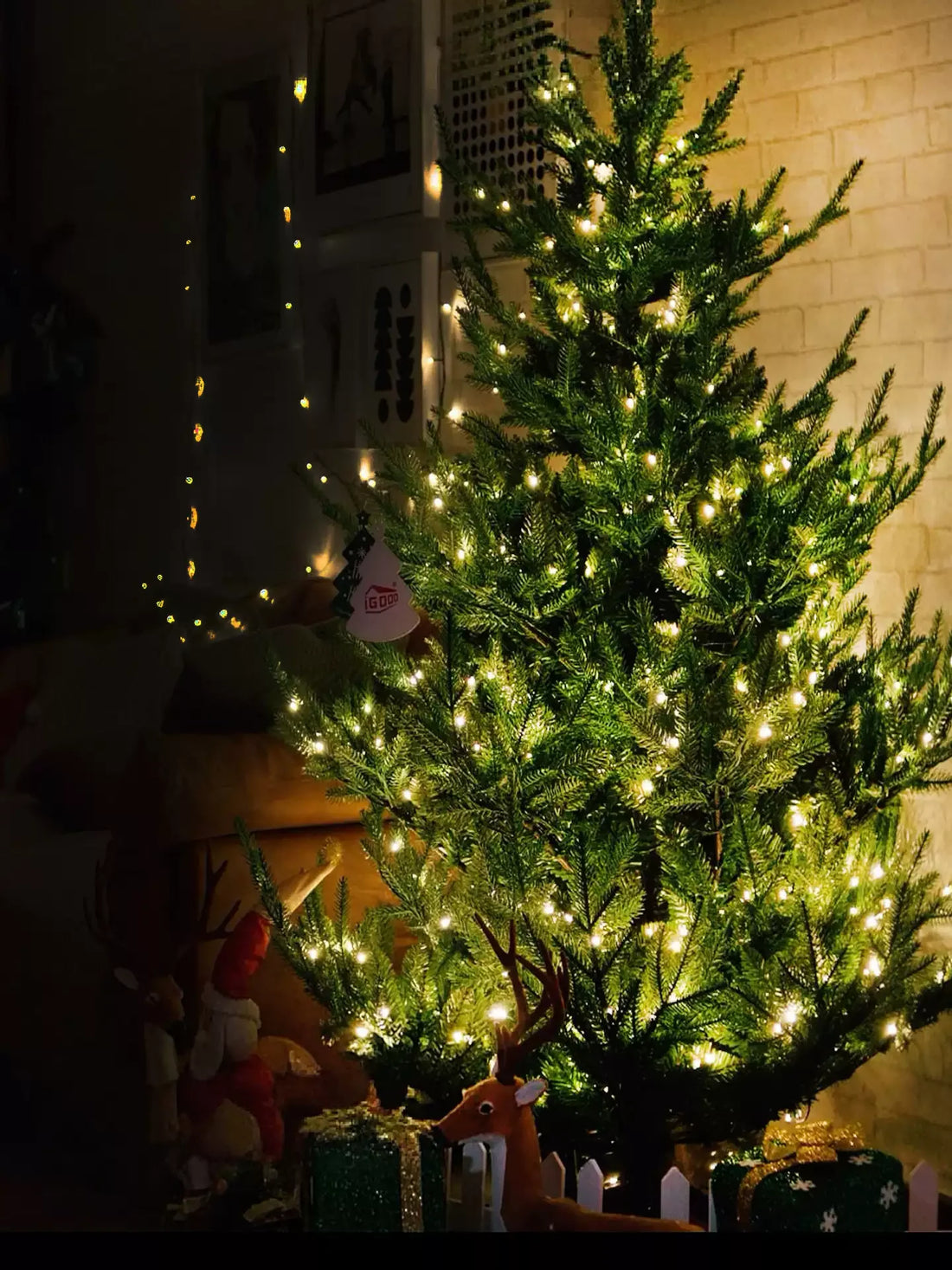 Lighted Artificial Snow Christmas Tree