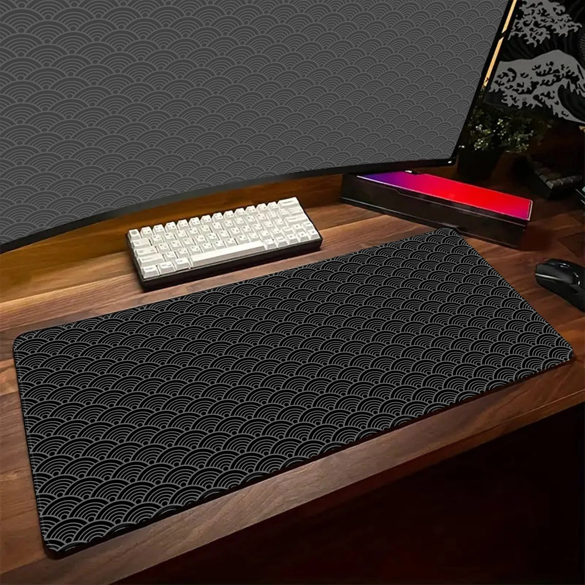 Black &amp; White Extended Gaming Mouse Pad